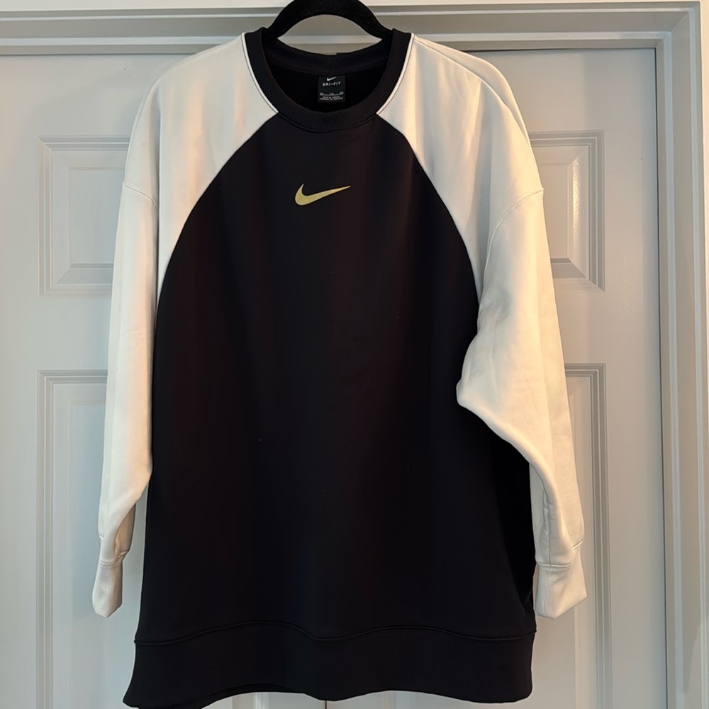 Nike dry fit sweat shirt, size xxl